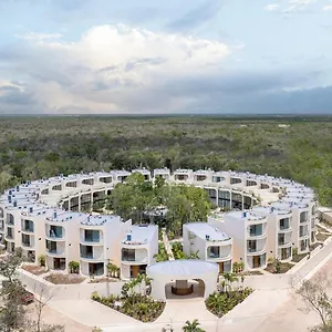  Villa Mistiq